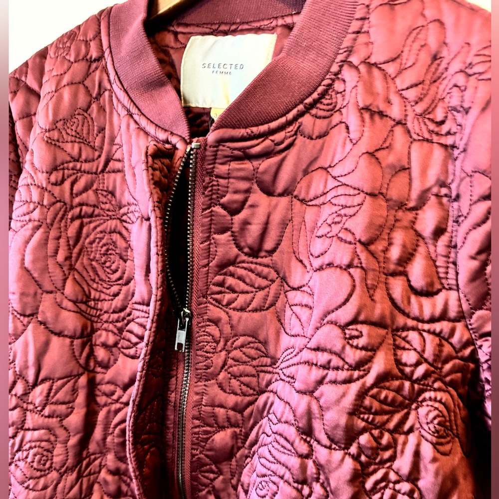 Selected Femme* Rose Quilted Bomber - Picture 4 of 11